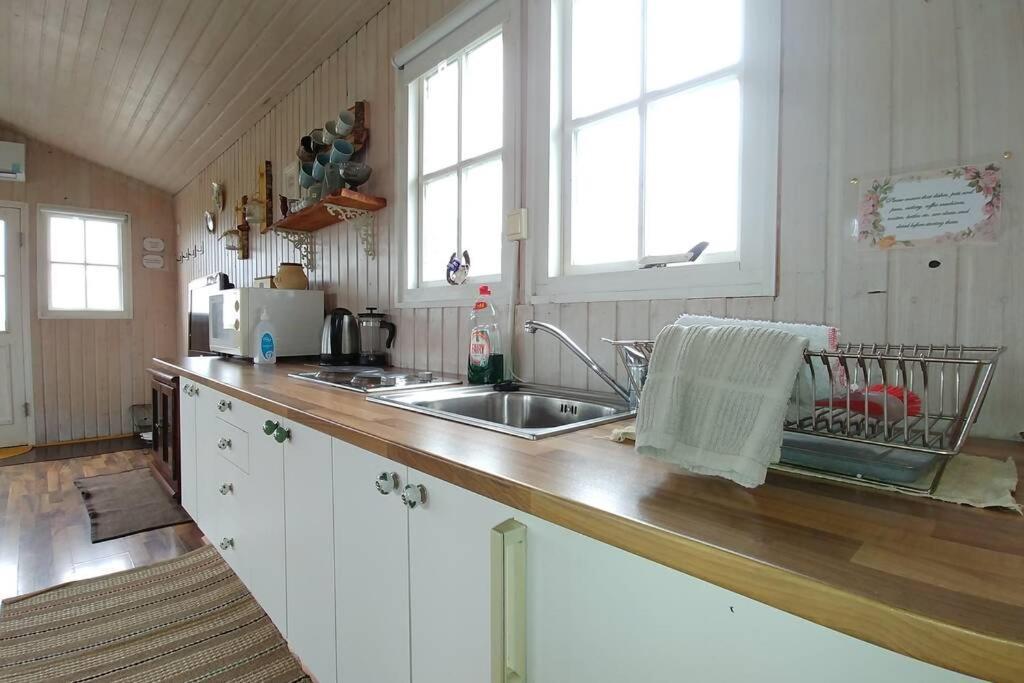 Cosy Cottage-Alfabakki-With Hot Tub Stori-Bakki Exteriör bild