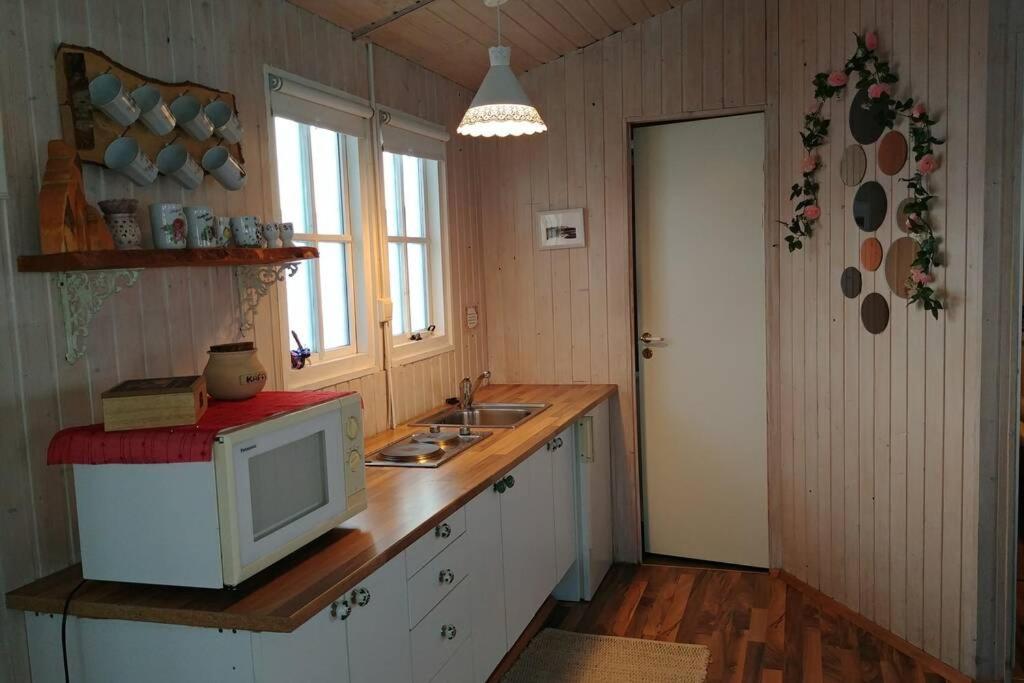 Cosy Cottage-Alfabakki-With Hot Tub Stori-Bakki Exteriör bild